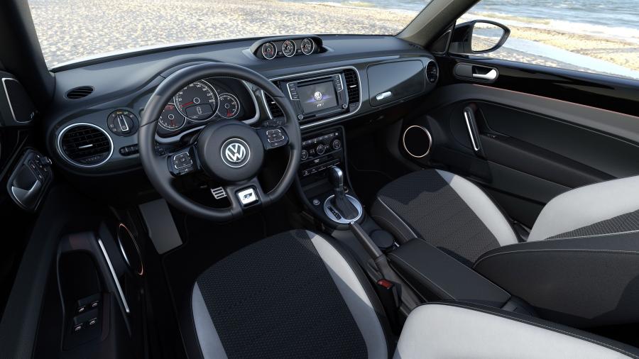 Торпедо Volkswagen Beetle R-Line 2016 года  (фото 4 из 22)